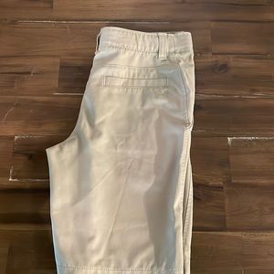 Under Armour boys golf shorts